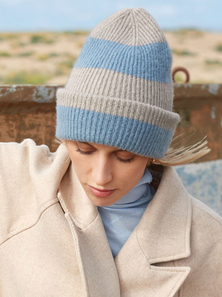 Colour Block Beanie - True Pink / Classic Red