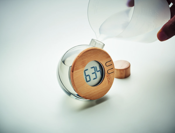 Water powered bamboo LCD clock Droppy Lux