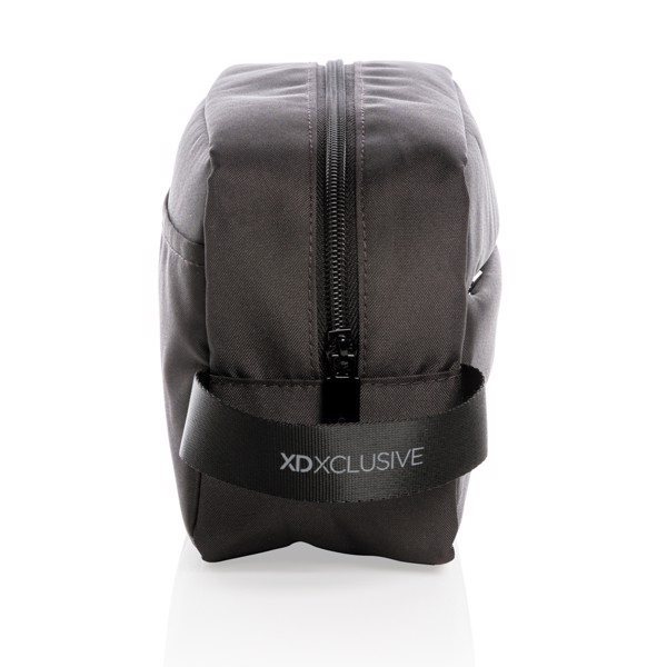 Xd Xclusive toiletry bag rPET 235x130x90 mm - Black