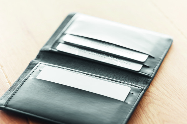 Carte anti- RFID Custos