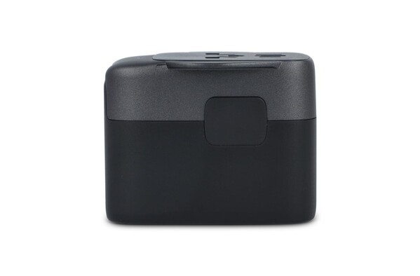 4030 | Adaptateur de voyage PowerPro en plastique recyclé