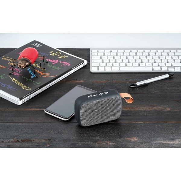GANTE. Enceinte portable 3W avec autonomie de 2h en polyester et ABS